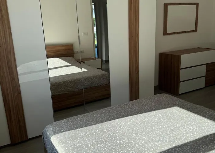 Stella Luxe Mazzini Park *