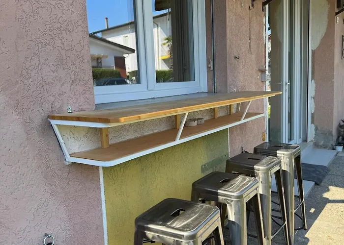 Stella Luxe Mazzini Park